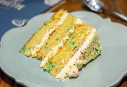 Torta Birthday Cake