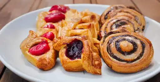 La Martina Panaderia y Cafe