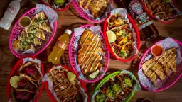 Los Propios Tacos