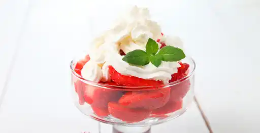 Antojitos Obleas Fresas con Crema Mini Donas