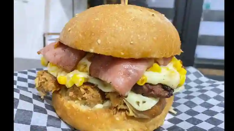 Samu Burger
