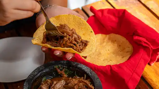 Takahlo Taquería Mexicana