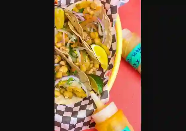 El Popular Taqueria. a Domicilio El Popular Taqueria.