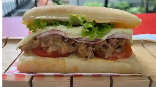 Sándwich Al Carbón a Domicilio Sándwich Al Carbón