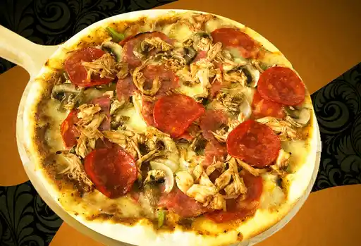Bizarro Different Pizza Cartagena