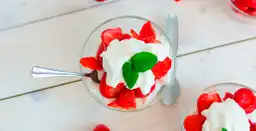 Creamy Fresas con Crema