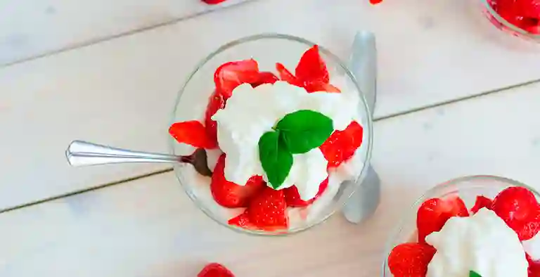 Creamy Fresas con Crema