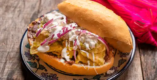Quesillo y Tortas Yaki