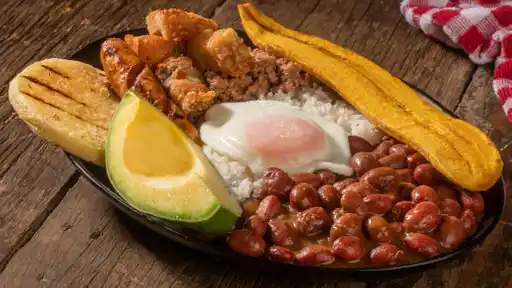 Tres Cuartos - Carnes