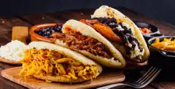 La Carbonera Arepas y Parrilla