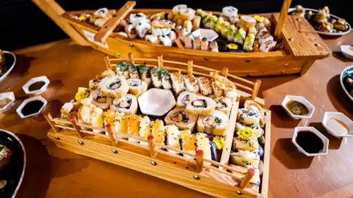 Aki Maki Sushi