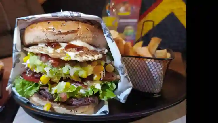 Parrilla Monstruosa Riviera