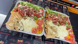 Salchipapas El Mandingo.