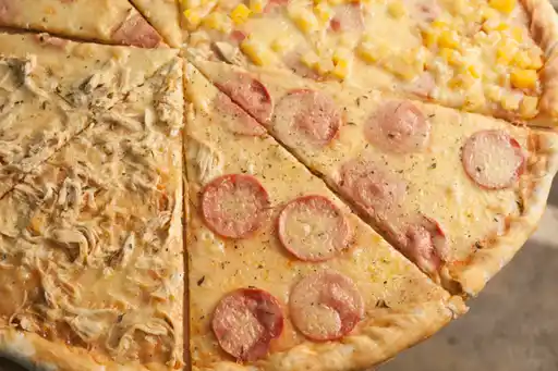 La Pizza By Coccoloba