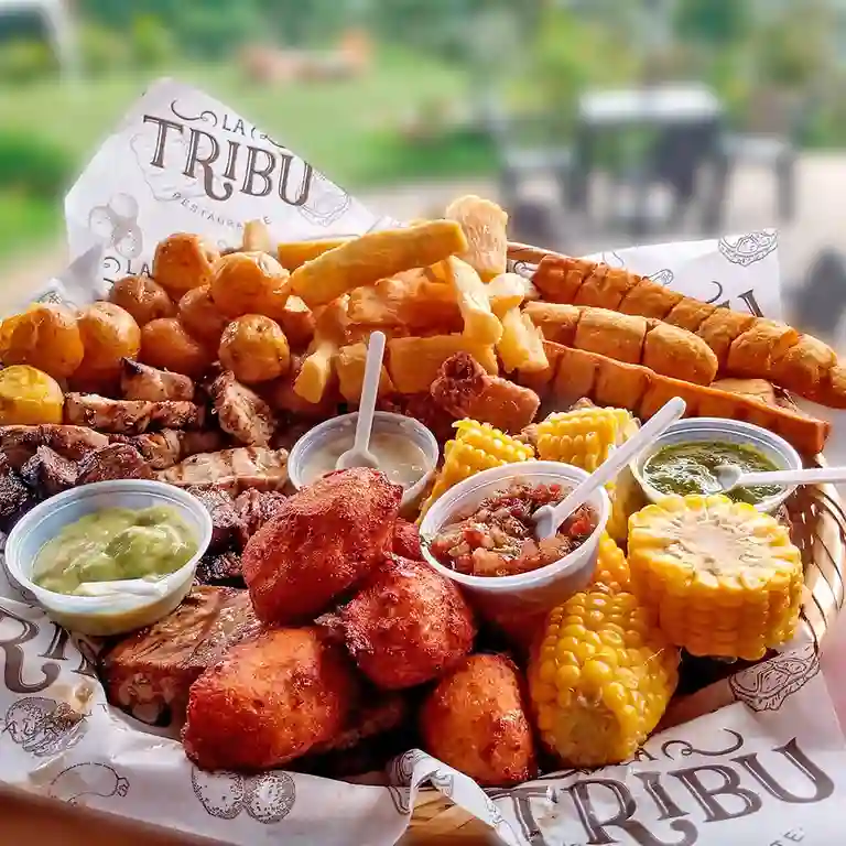 La Tribu Restaurant