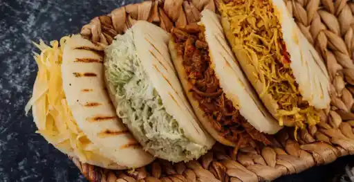 Arepas con Todo de la 42
