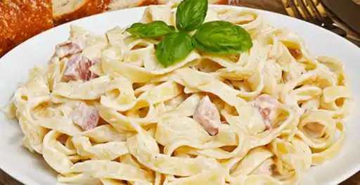 Patas y Pastascom