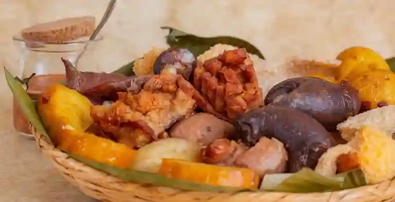 Piqueteadero el Palacio de la Gallina Criolla a Domicilio Piqueteadero el Palacio de la Gallina Criolla