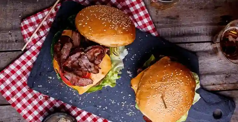 Q2 más que Queso Mde a Domicilio Q2 más que Queso Mde