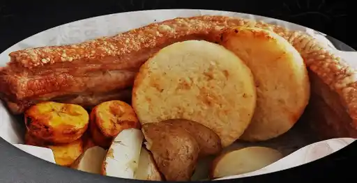 Tremendo Calentado y Chicharron Co