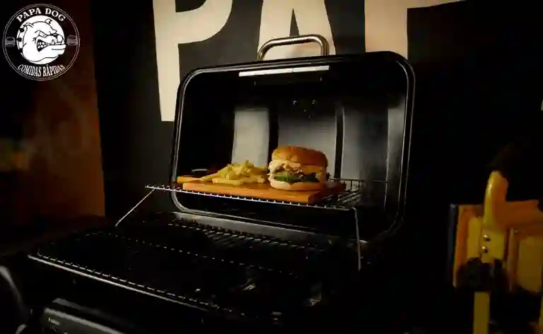 Papa Dog y Loki a Domicilio Papa Dog y Loki