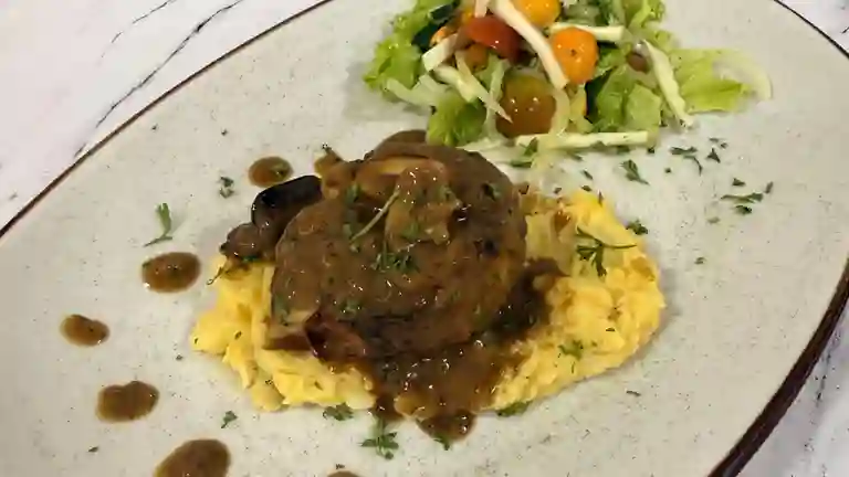 Atipiko Cafe y Restaurante