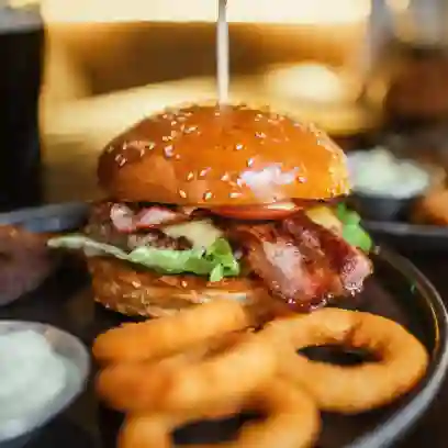 Jacks Burguers And Pub a Domicilio Jacks Burguers And Pub