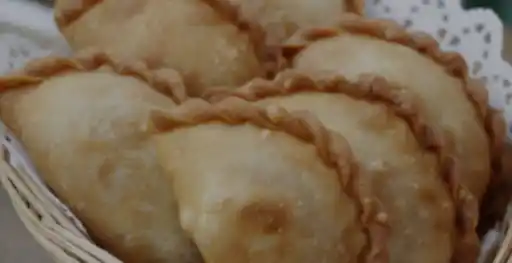 Empanadas con Limonada