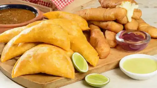 San Joselito Empanadas y Palitos