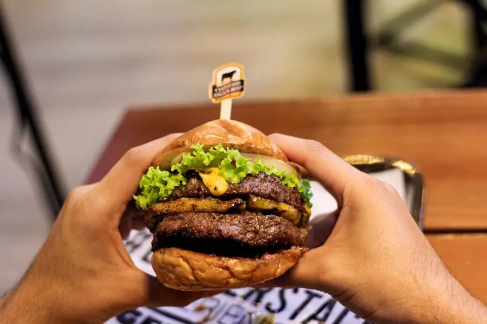 Burger Stack a Domicilio