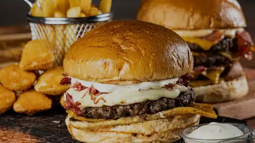 Classic Burger Delicias Fast Food
