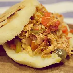 Arepas Pues Food