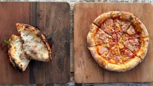 Casa Del Tunel Pizza