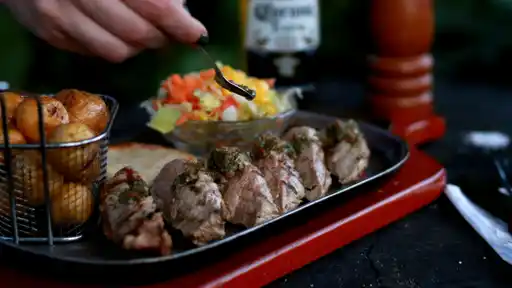 Gyros & Bar BQ Parrilla