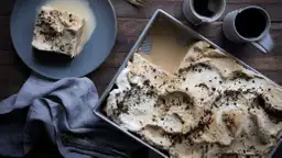 Tres Leches y Waffles Koi
