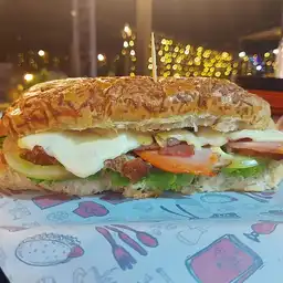 San Felipe Sándwich y Hamburguesa