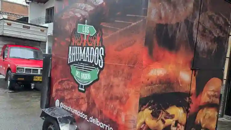 Los Ahumados Del Barrio