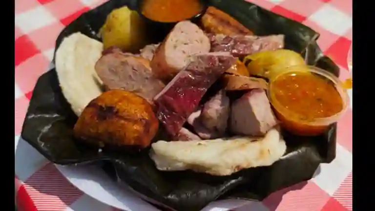 Tamales y Fiambres Aqui