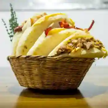 Tradeando Arepas Y Emparedados a Domicilio Tradeando Arepas Y Emparedados