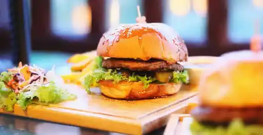 American Burger City Mall