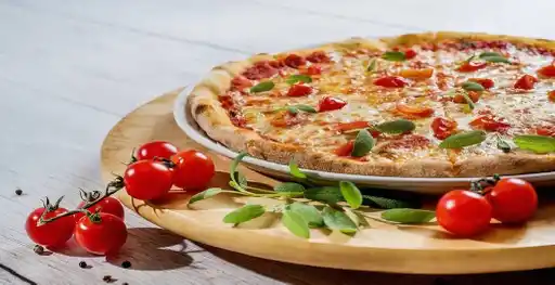 Restaurante y Pizzeria Tomato