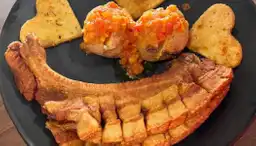 La Galeria Tipicos y Parrilla