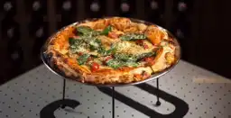 Pizza Attic y Keller