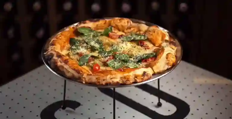 Pizza Attic y Keller