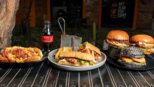 Mr Noir Food
