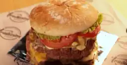Tradicion Burguer Pereira