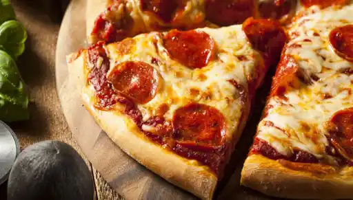 Chalos Pizzeria Restaurante