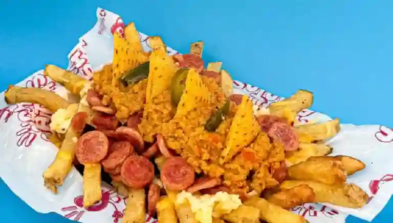 Salchipatatas