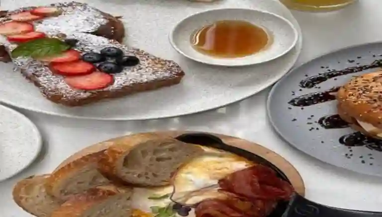 PAUSA COFFEE & BRUNCH a Domicilio PAUSA COFFEE & BRUNCH