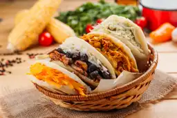Naguara Arepas
